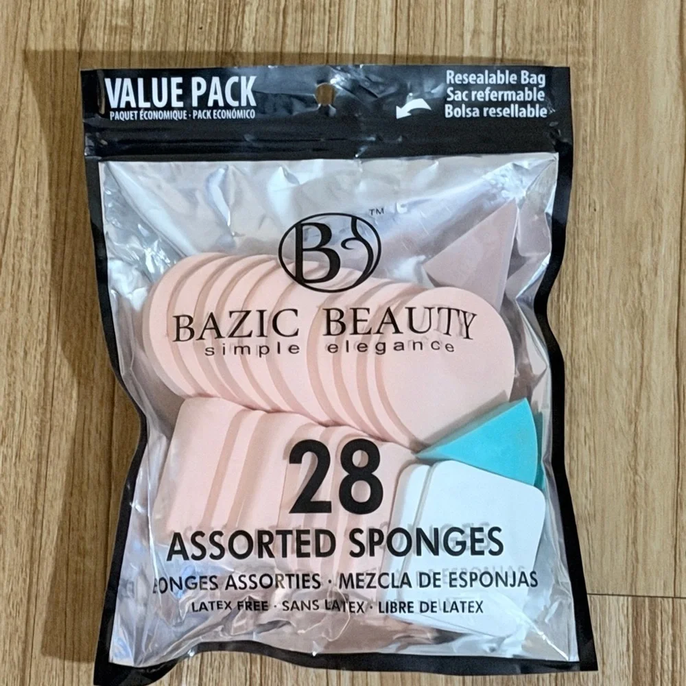 Assorted Makeup Sponges - Peach, White & Teal Only 21 on package.
